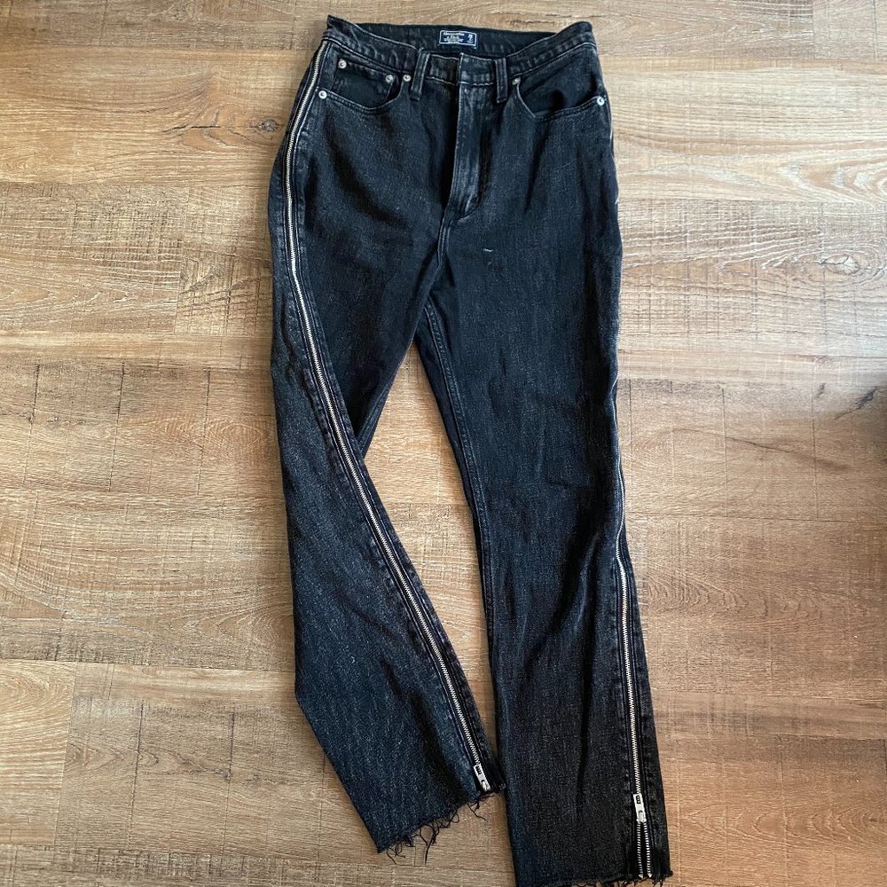 Black Zipper Detailed Mom Jeans- ONLY WORN ONCE